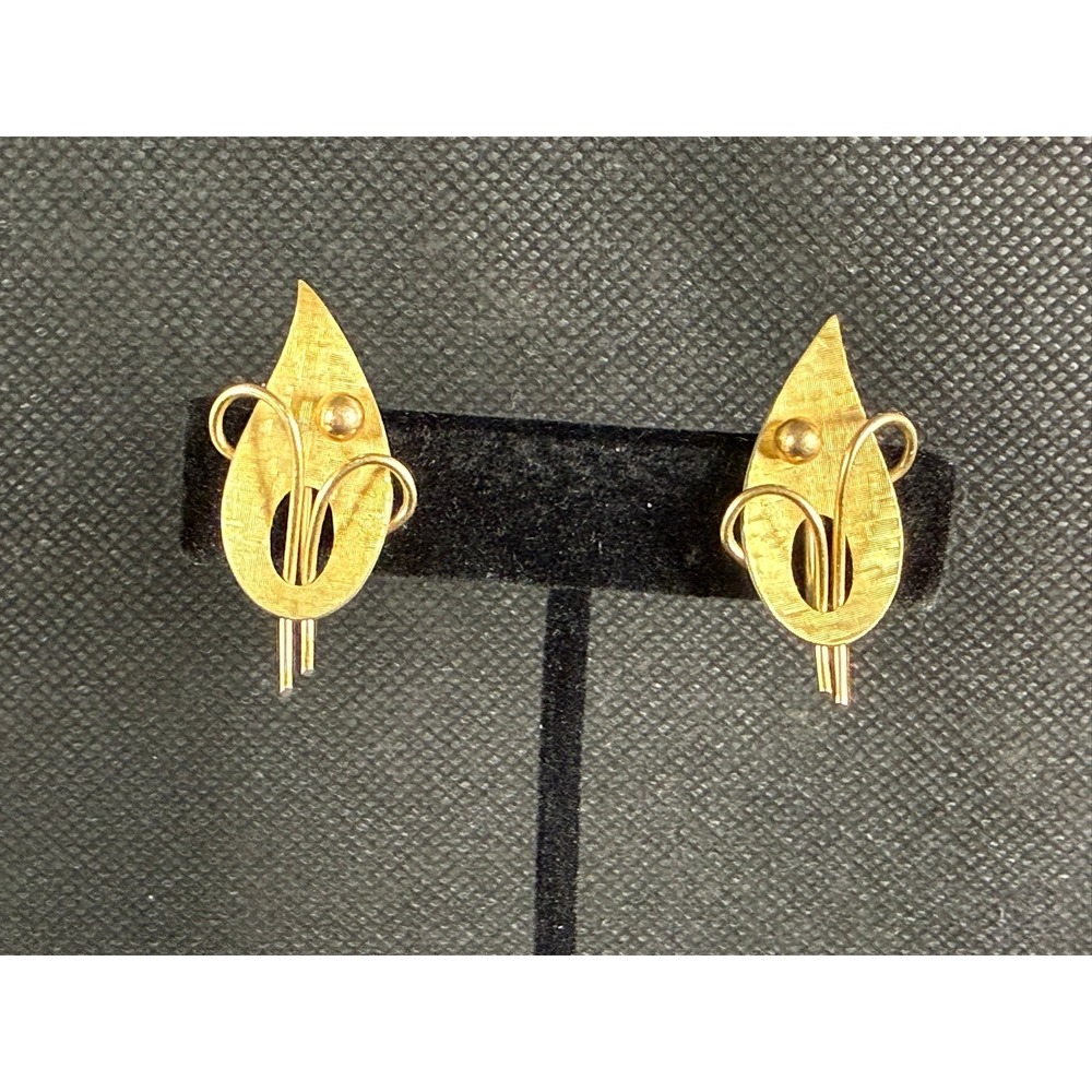 Vintage Gold Screw‑Back Earrings – Textured Bow/Floral Mid‑Century Design